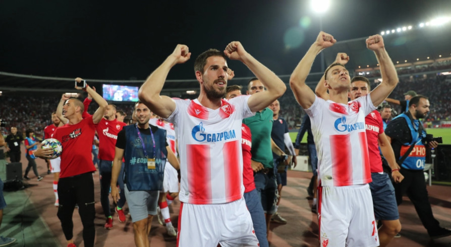 VELIKO IZNENAĐENJE NA "MARAKANI" Miloš Degenek ponovo u crveno-bijeloj opremi