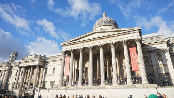 SKANDAL U LONDONU! PROSULE SUPU PO ČUVENOJ SLICI VAN GOGA Klimatske aktivistkinje napravile haos u nacionalnoj galeriji