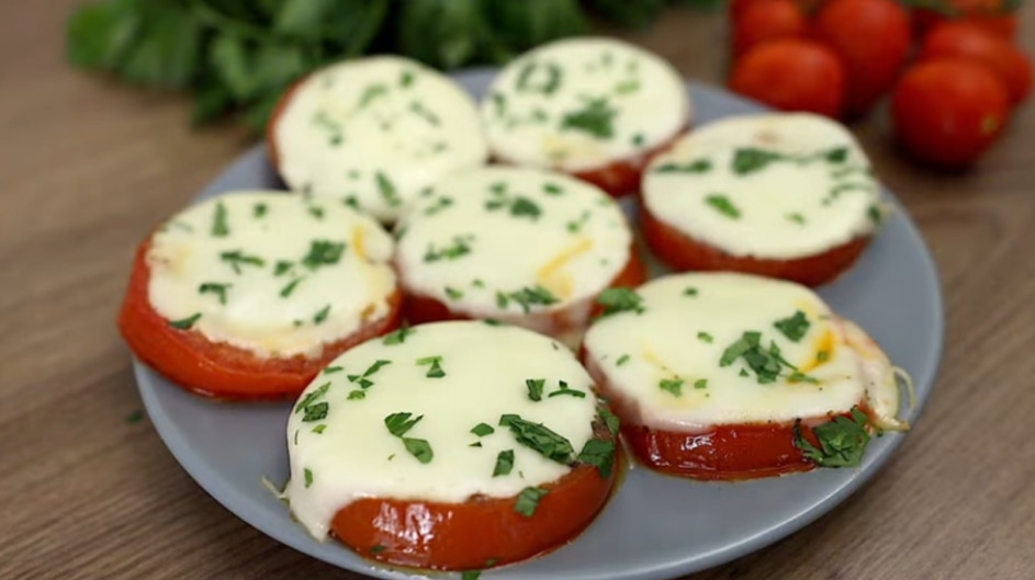 PRŽENI PARADAJZ SA SIROM: Turski recept za laganu večeru fantastičnog ukusa!
