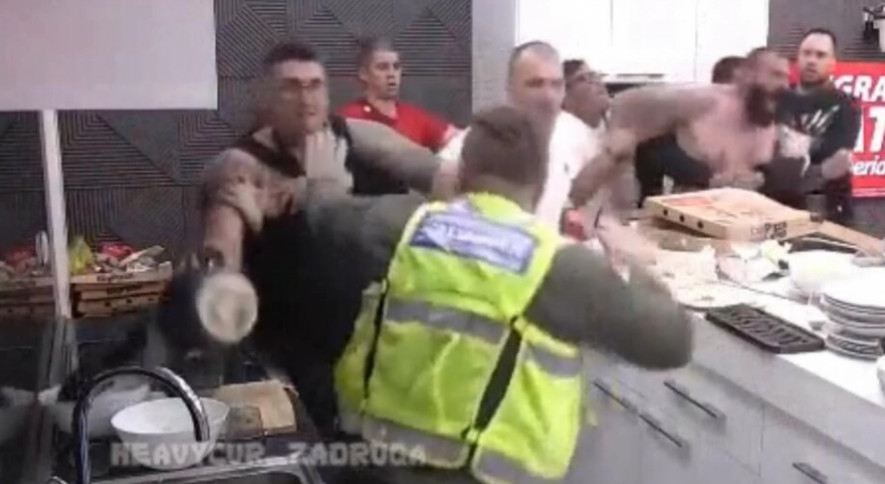 BRUTALNO Kristijan pesnicama udarao Ćertića po glavi (FOTO+VIDEO)