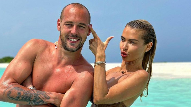 "NA NAŠEM TRAKTORU PIŠE LJUBAV" Milan i Snežana Borjan objavili fotku sa mora