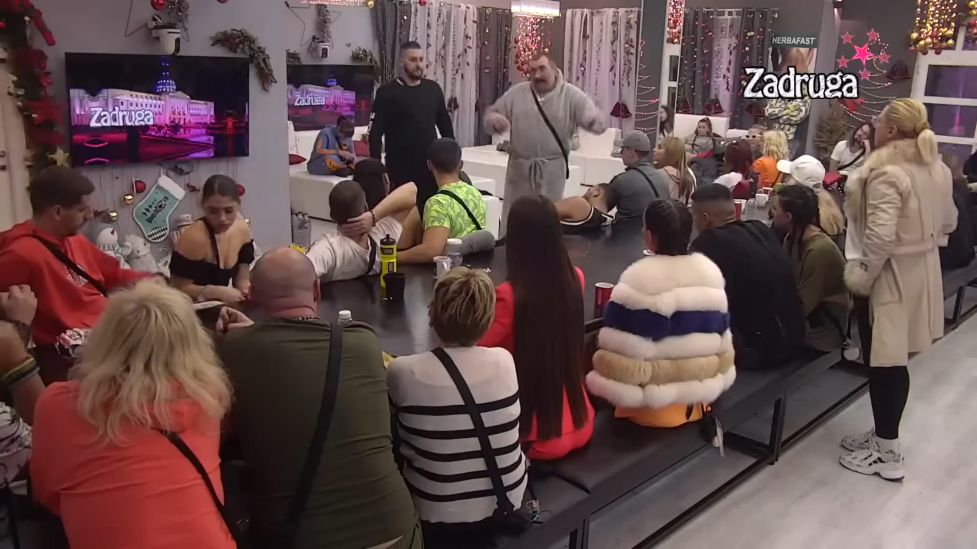 SVADBA, SVADBA! Zola planira da ZAPROSI MILJANU!