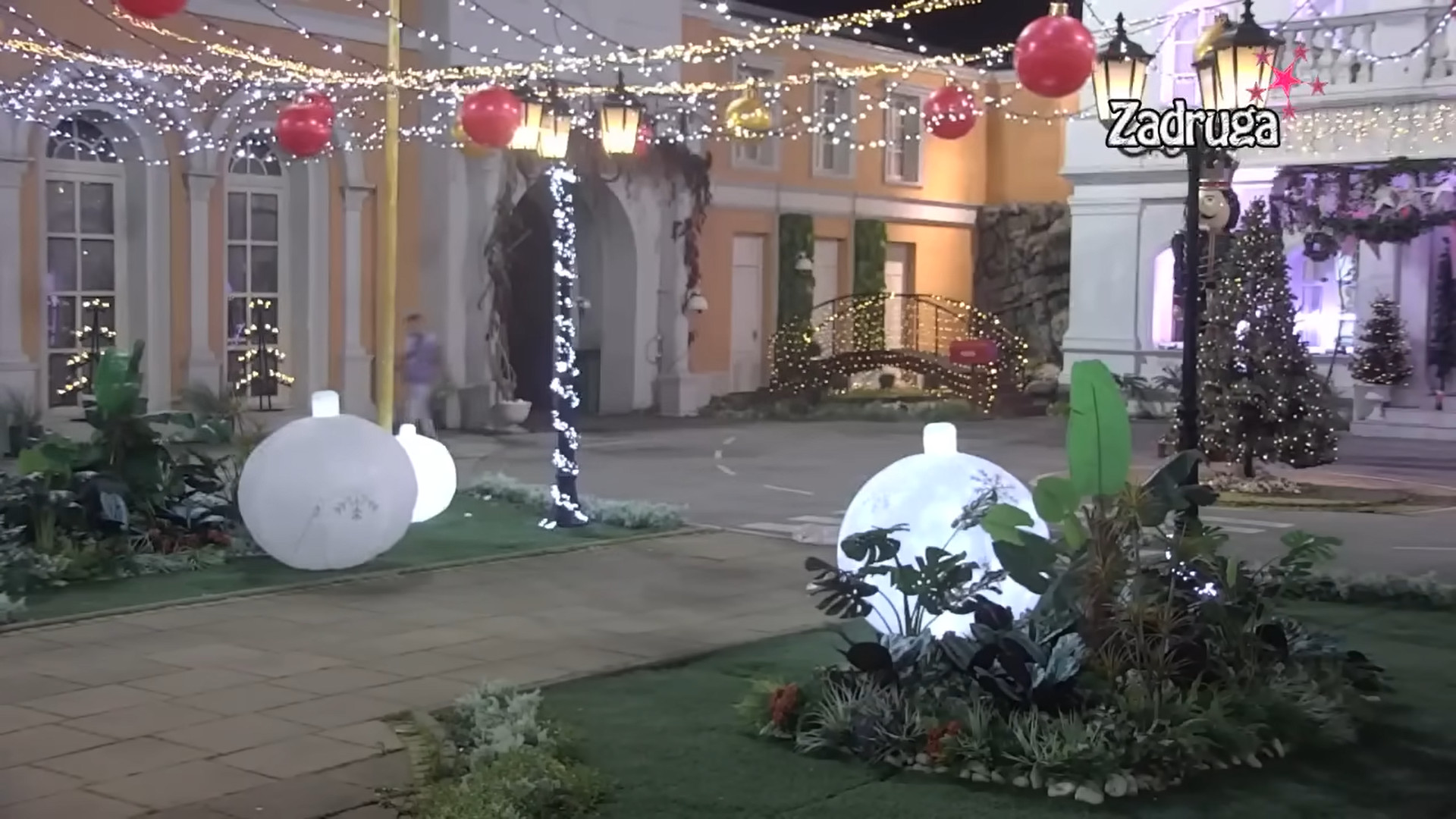 BEBICA IMA NERVNI SLOM! Poludeo kad je čuo za Miljaninu i Zolinu bebu! DEMOLIRAO IMANJE! (VIDEO)