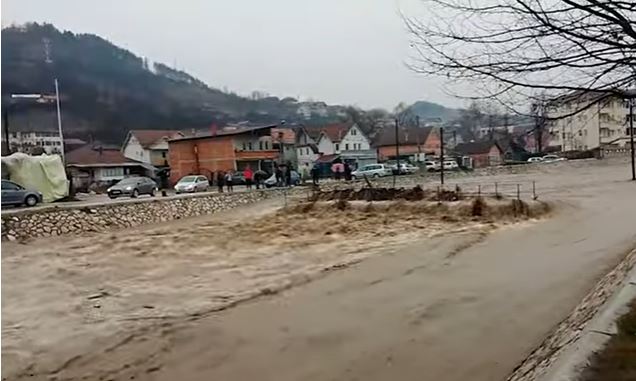 TRAGEDIJA U NOVOM PAZARU Dvije osobe upale u rijeku i udavile se!