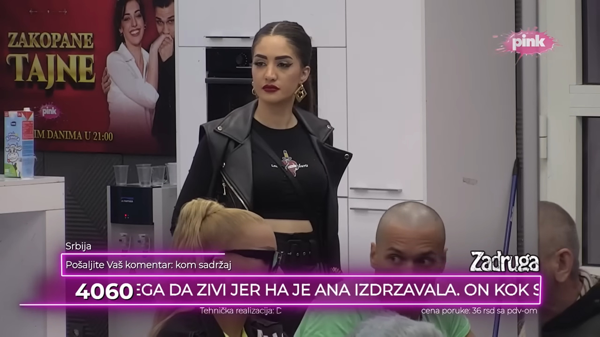 ZABORAVILA SVOJE KORENE! Anđela izbegava da se javi roditeljima, neće da se vraća kući, a ovo što je uradila zgrozilo je javnost!