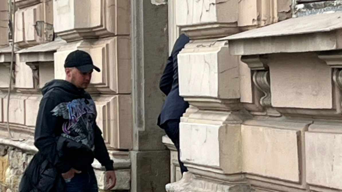 OSMAN OTKRIO DETALJE RAZGOVORA SA STEFANOM! Karić je zadržan u pritvoru 48 sati, a sada je njegov otac priznao da se čuli