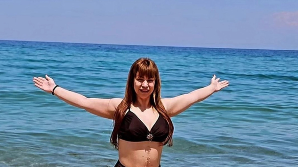 NOVI SKANDAL MILJANE KULIĆ Pijana jedva stoji na nogama, drži čašu i sramoti se za sve pare!