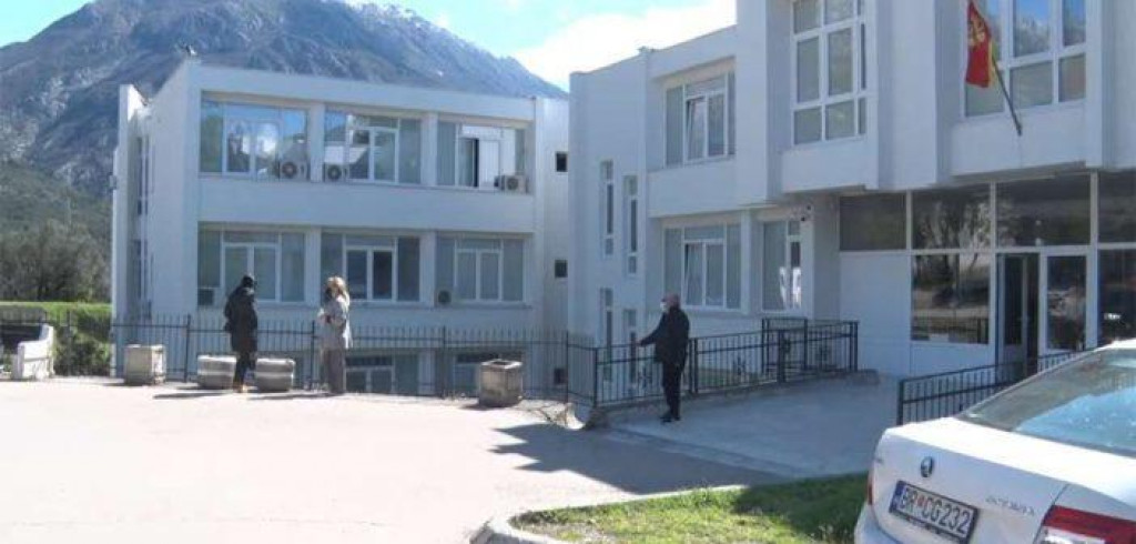 Lažna dojava o bombi u barskoj bolnici
