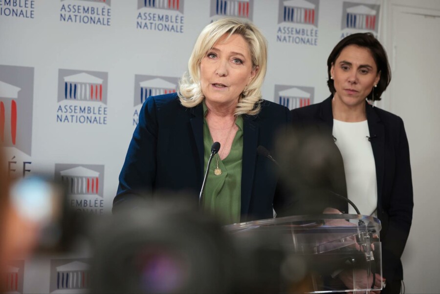 LE PEN Makron treba da podnese ostavku zbog poniženja Francuske u Nigeru