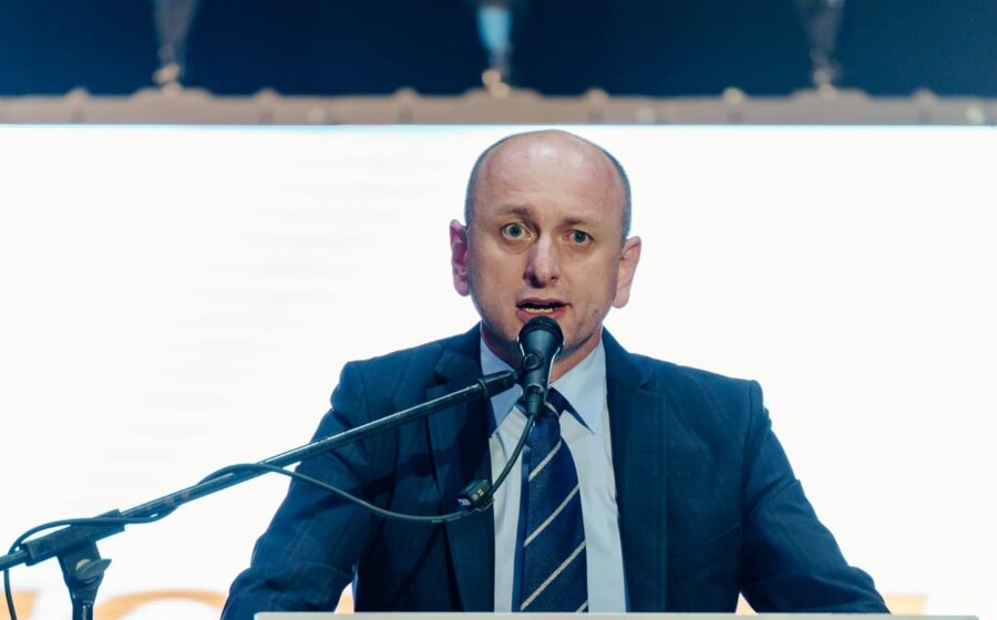 KNEŽEVIĆ U SVOM STILU Nastaviti sa iskopavanjem tunela a Viši sud pretvoriti u metro stanicu