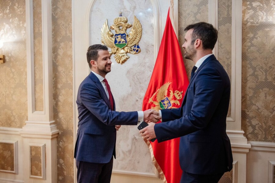 Na sceni je klasična borba oko prevlasti u Pokretu Evropa sad