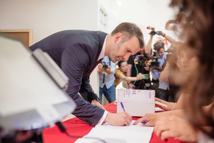MILOJKOVO GEMBLANJE Mandatar ide na sve ili ništa po cijenu svoje ostavke