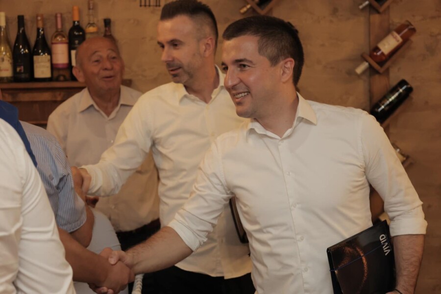 Demokrate što ćutite?