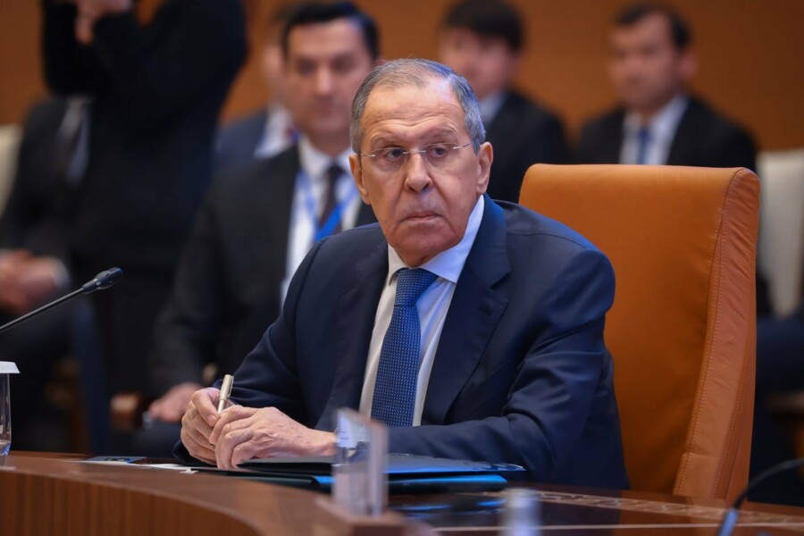 LAVROV Zapad militarizuje rusofobični režim u Kijevu doveden na krvavom državnom udaru