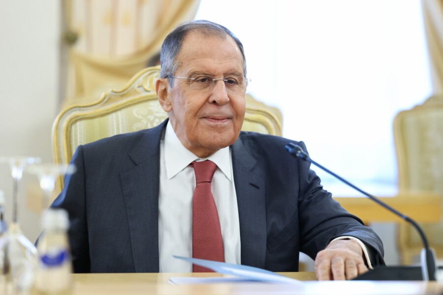 LAVROV Jermensko rukovodstvo da pogleda kako su prošle zemlje koje su se oslanjale na SAD