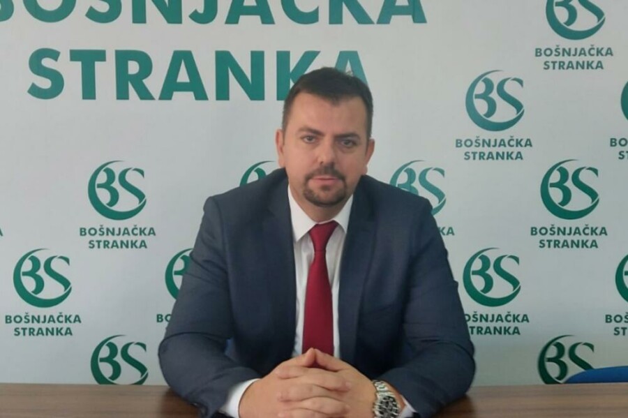 Bošnjački funkcioner politički nasrnuo na Nikolu Zirojevića