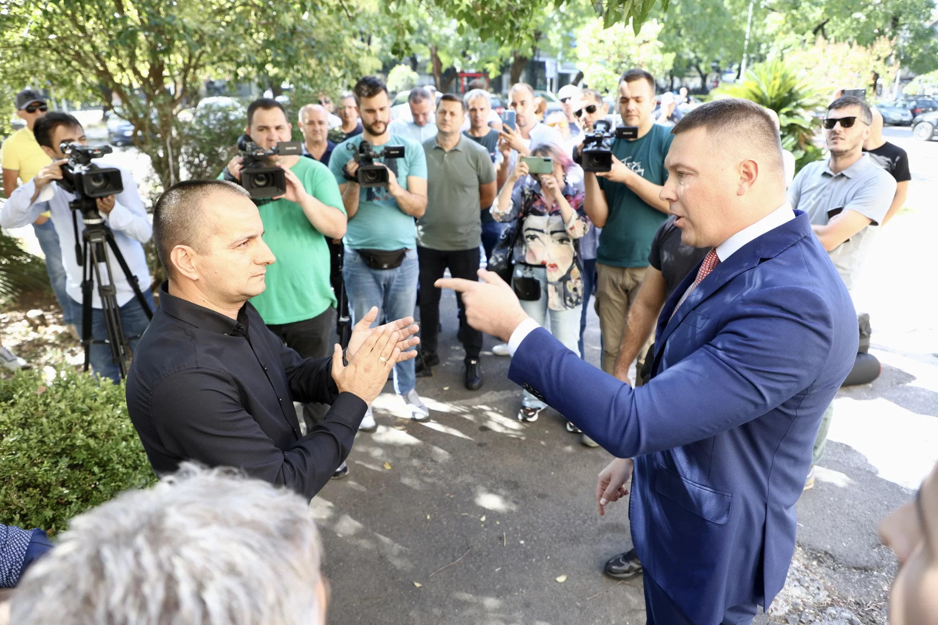 Protest Nezavisnog sindikata policije obilježio sukob sa ministrom (video)