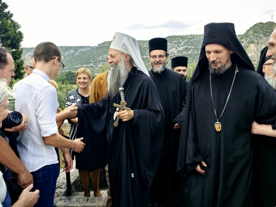 PATRIJARH SRPSKI SVEČANO DOČEKAN U HERCEGOVINI (foto)