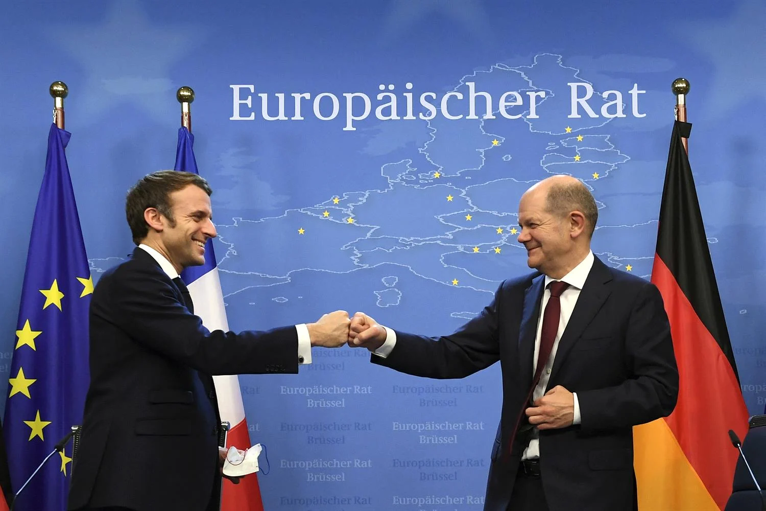 RASCJEP IZMEĐU NJEMAČKE I FRANCUSKE RAĐA NOVOG LIDERA U EVROPI