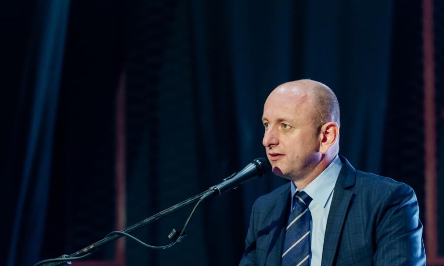 Knežević pozvao vlast da prekine hapšenja izbjeglica sa Kosova i Metohije