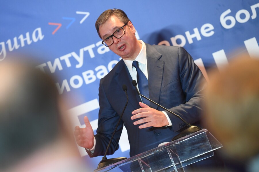 VUČIĆ Vjerujem da će do sledeće godine krenuti radovi na klinici Dedinje 1