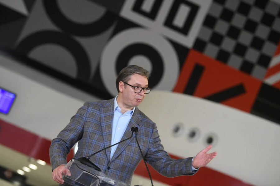 VUČIĆ O POPISU U CG Nećete dočekati brisanje srpskog imena i prezimena