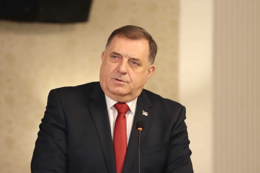 PREDSJEDNIK SRPSKE Hoćemo jedinstvenu državu Srbije, Srpske i Crne Gore ako bude htjela