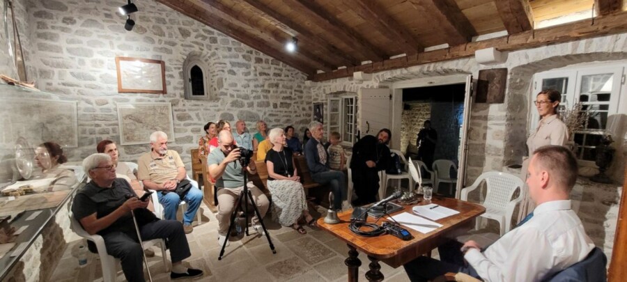 HERCEG NOVI Istoričar Srđan Graovac održao predavanje o Petru II Petroviću Njegošu (foto)