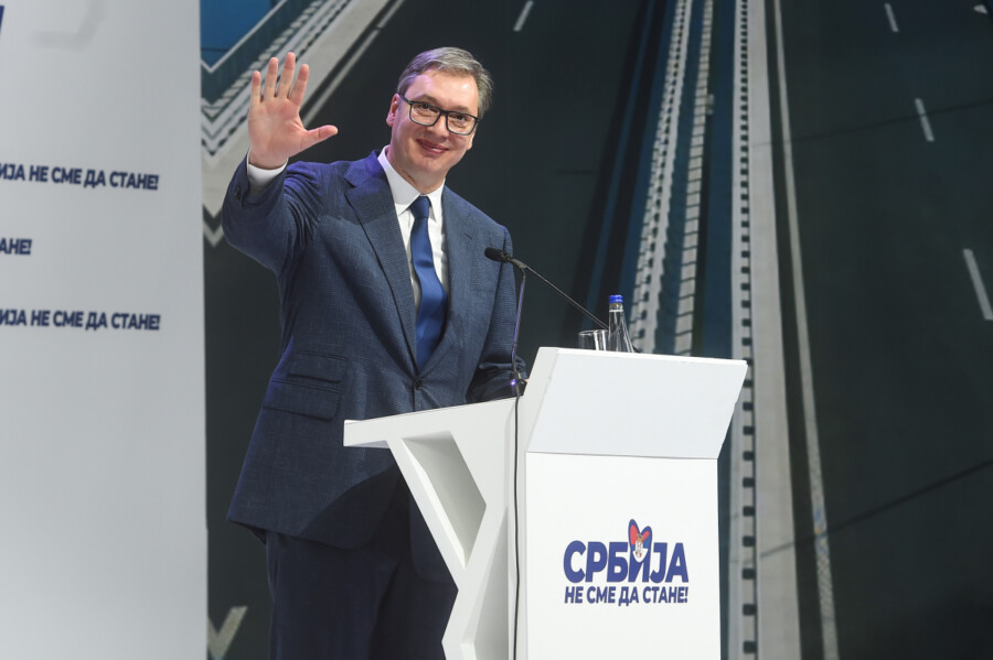 Srpska napredna stranka započela predizbornu kampanju iz Leskovca (video)