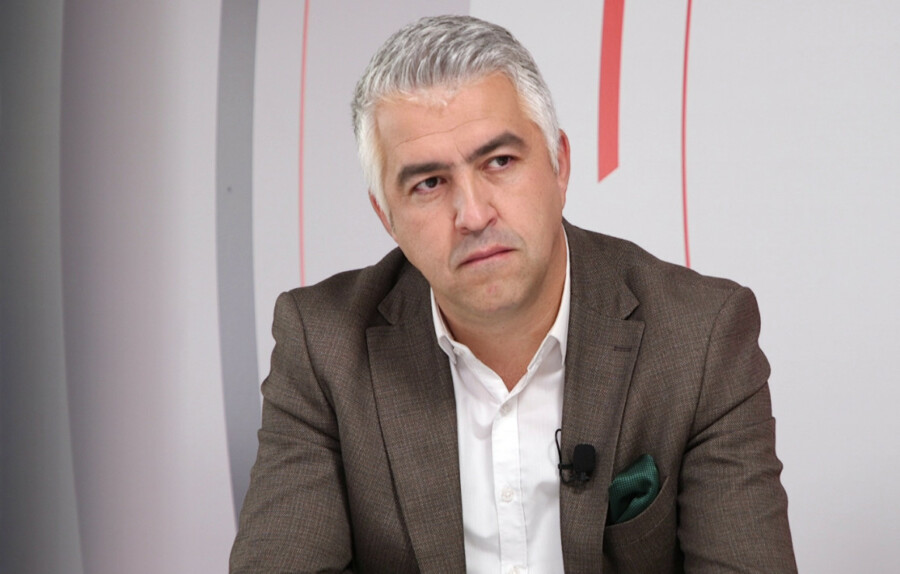 HLADNI RAT KRALJICE I PRINCA Kamila namjerava da isključi princa Harija iz testamenta Čarlsa III