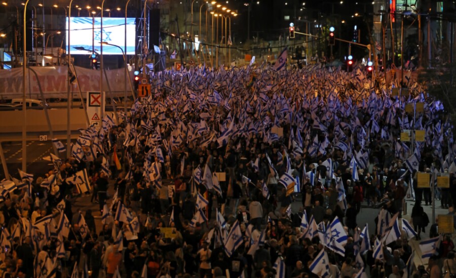 ZAHTIJEVAJU SE PRIJEVREMENI IZBORI Masovne demonstracije protiv izraelske vlade