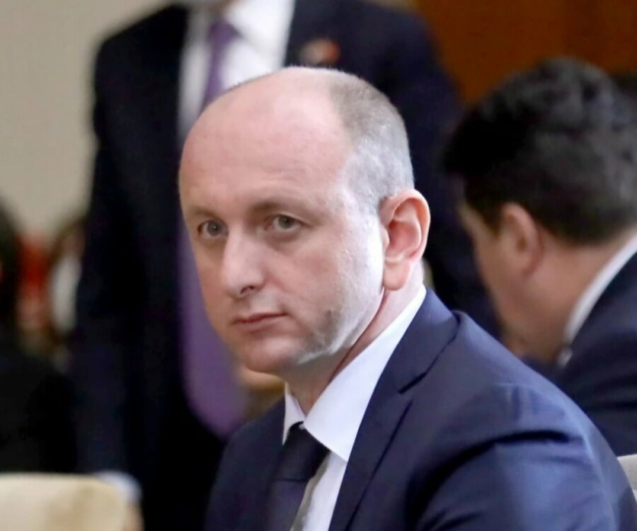 MILAN KNEŽEVIĆ ZA ALO Valjda je svakom jasno zašto i otkud ovolika hajka na DNP i mene