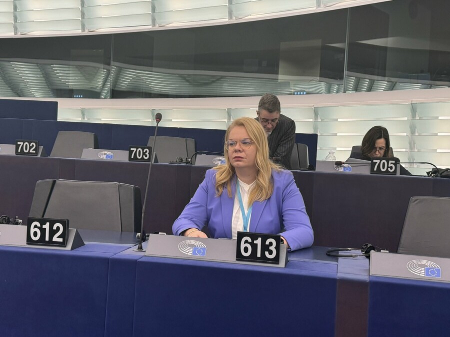 EKSKLUZIVNO IZ PARIZA Ostajem vjerna svojim ideološkim uvjerenjima i političkim principima, glasaću protiv prijema tzv. Kosova u SE