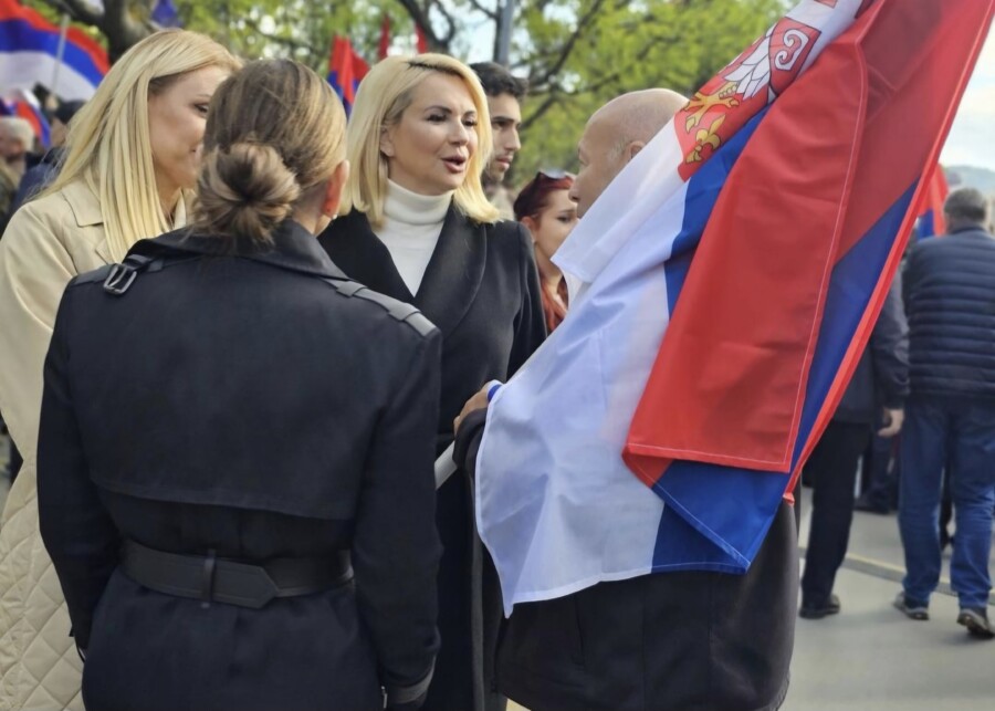 HERCEGOVKA IZ PRVOG REDA Ministarka Kisić sa Trga Krajina poslala moćnu poruku
