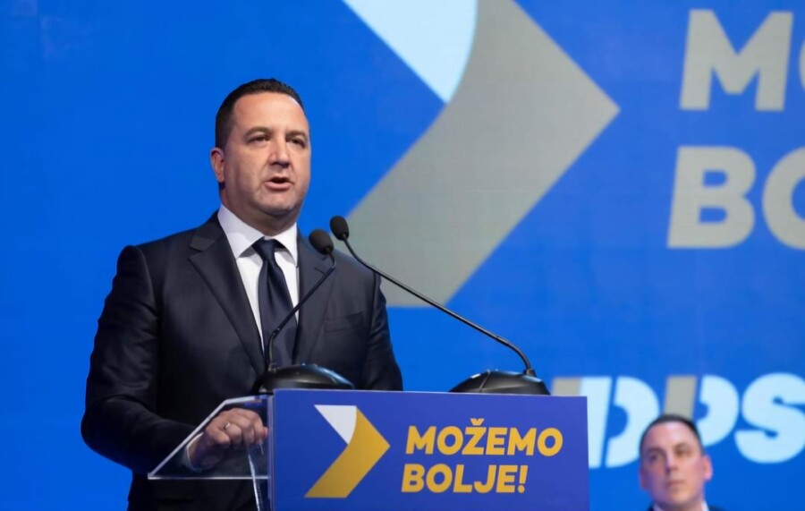 Jevto Eraković pokušava da priždije društvene mreže