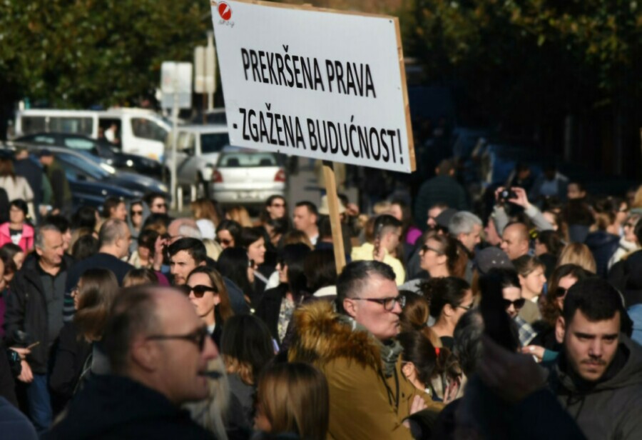 Prijeti otkaz za 47 organizatora štrajka prosvjetara