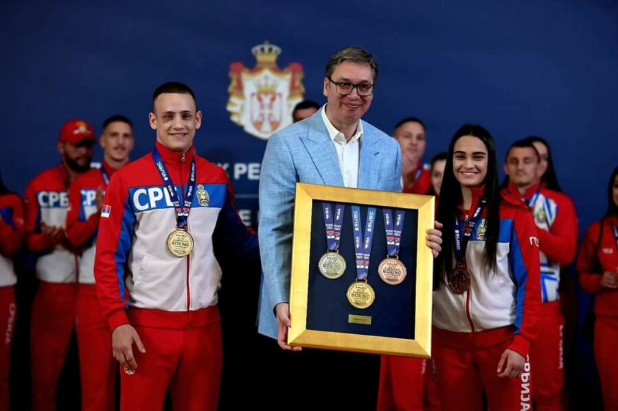Vučić ugostio boksersku reprezentaciju Srbije