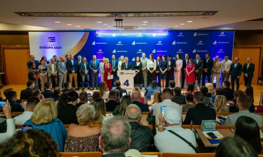 SABOROVAĆE SE ZA ČAST Na protest "Zaustavimo izdaju" stižu i Srbi iz svih srpskih zemalja