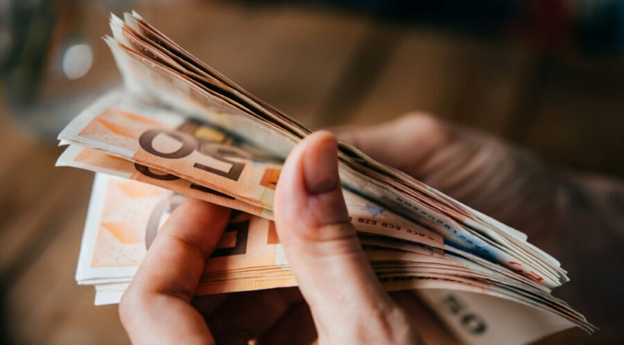 MONSTAT U Crnoj Gori zaposlene 248.882 osobe