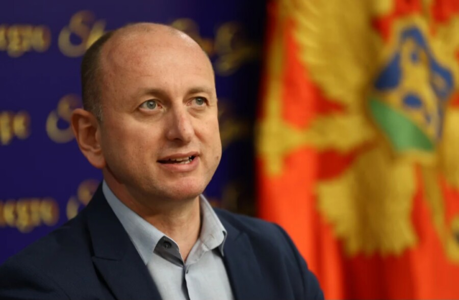 KNEŽEVIĆ Milojko Spajić se oko Jasenovca konsultovao sa Hrvatskom, oko Srebrenice nije htio sa Srbijom