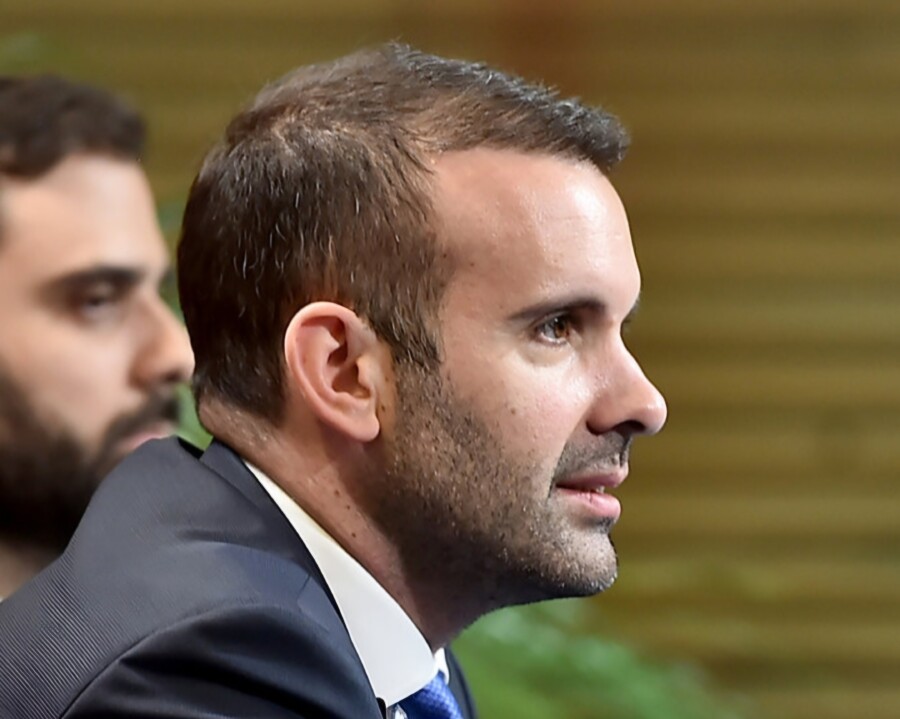 UVALI NAS MILOJKO U DUGOVE Vlada ide u novo zaduženje za finansiranje budžeta