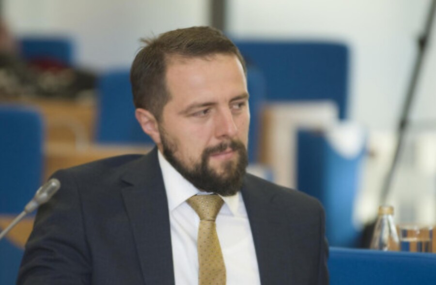 ŠUŠIĆ Deklarativna kriza postoji u Glavnom gradu, parlamentarna izbjegnuta zaslugama Mandića
