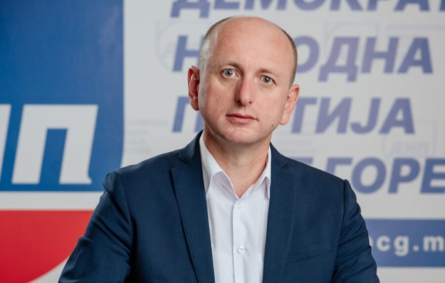 NAČISTO DOMINANTAN Švercerski lobi preko jednog dijela sveštenika SPC manipulisao časnim i čestitim mitropolitom Amfilohijem