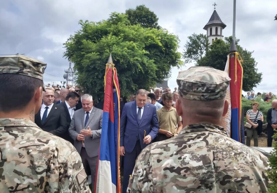 VJEČNI POMEN NOVIM VIDOVDANSKIM JUNACIMA Obilježene 32 godine od proboja Koridora života na Vidovdan 1992. godine