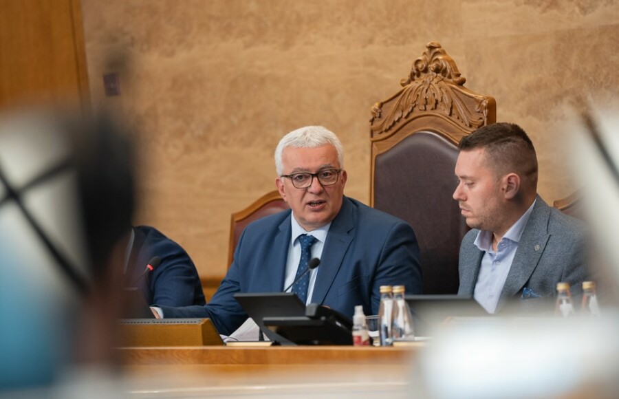 MANDIĆ Svaki poslanik vlasti i opozicije se jasno izjasnio da je u Jasenovcu bio genocid