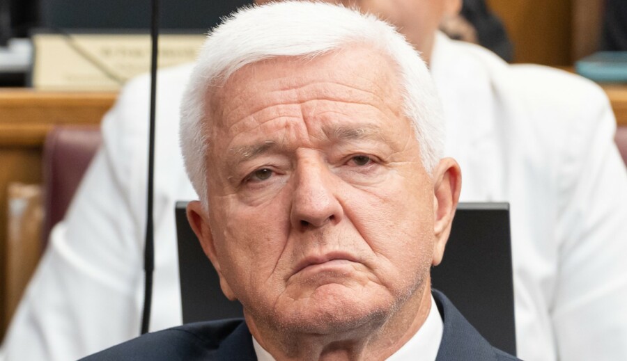 RADIJATOR UKLJUČEN Vlada urušila ugled CG i ugrozila dobre odnose sa našim susjedom Hrvatskom