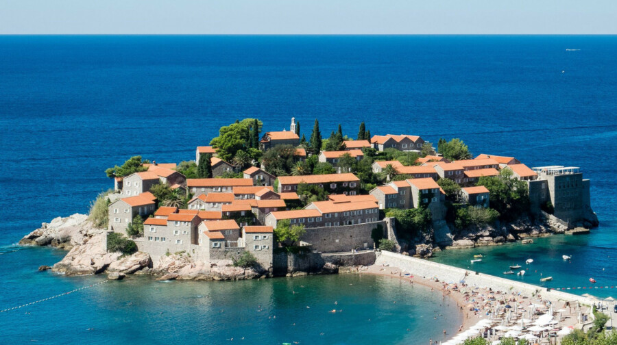 Zbog Statisovih dugova “Sveti Stefan hoteli” u teškoj situaciji