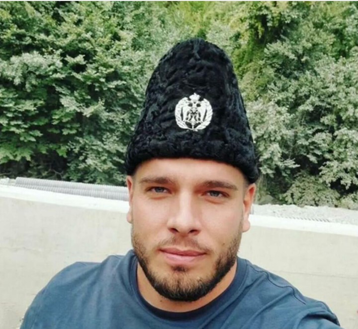 POPOVIĆ SE ODREKAO KOKARDE Nisam četnik, bio sam (po)četnik