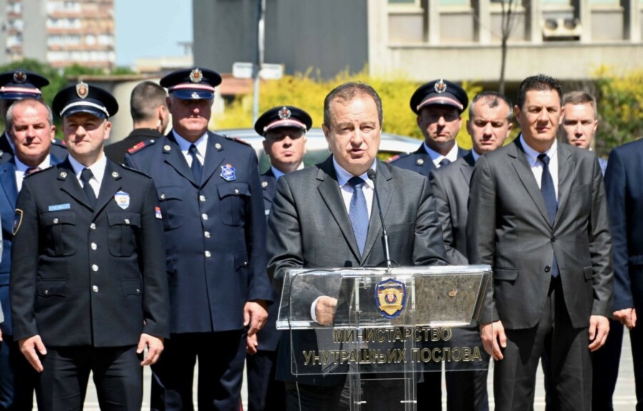 DAČIĆ Veliki problem i bezbjednosna prijetnja što je vođa “kavačkog klana” Radoje Zvicer na slobodi
