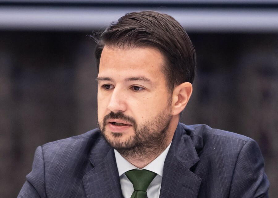 Eksplozija na Cetinju signal da se država mora još odlučnije suprostaviti organizovanom kriminalu